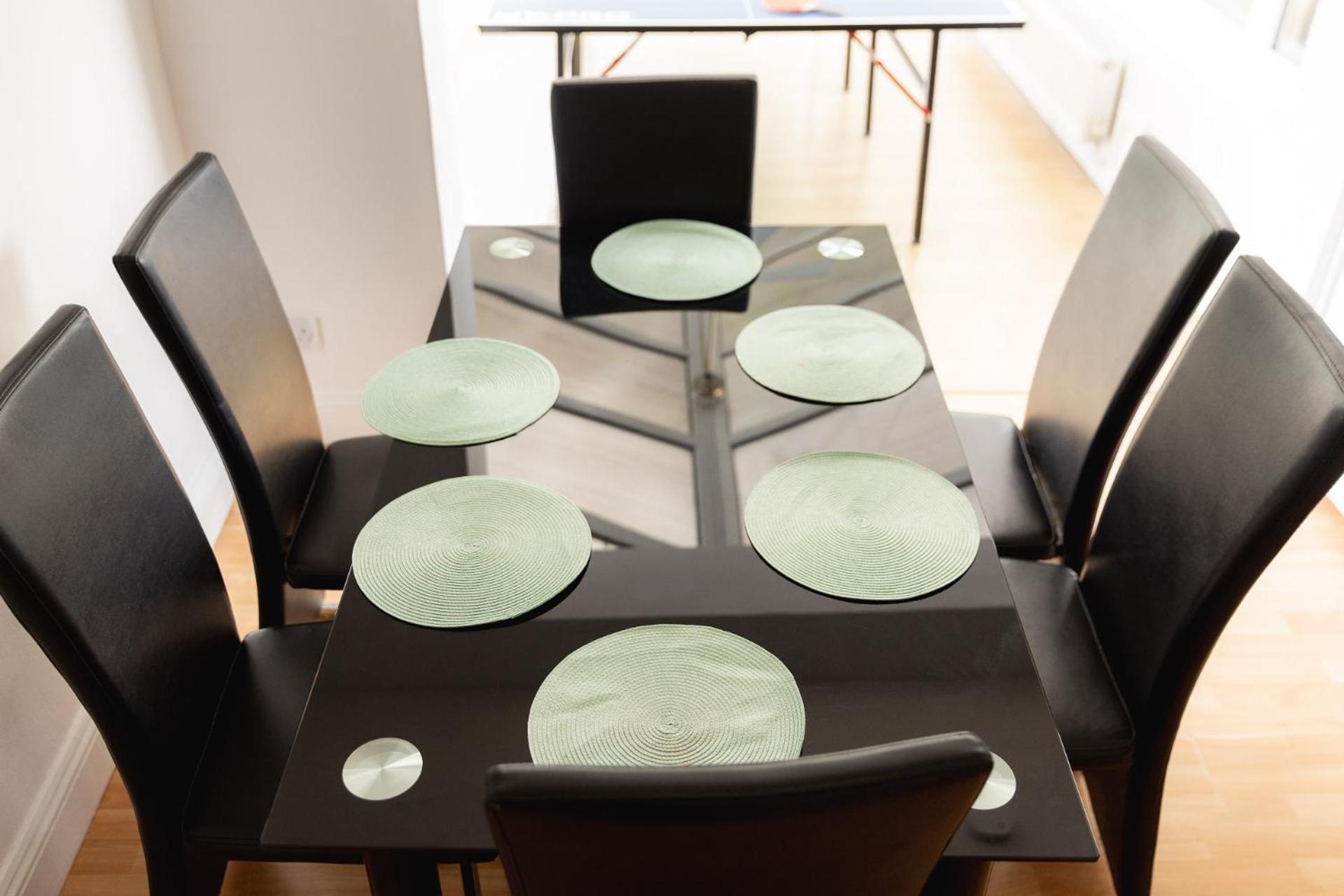 Ping-Pong Paradise Crawley  Exteriör bild